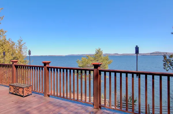 $1,979,000 | 25 Cavendish Cove Road, South Hero, VT 05486