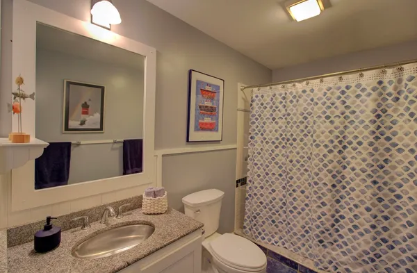 $1,979,000 | 25 Cavendish Cove Road, South Hero, VT 05486