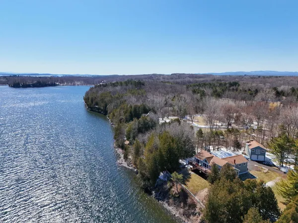 $1,979,000 | 25 Cavendish Cove Road, South Hero, VT 05486