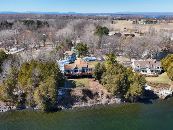 $1,979,000 | 25 Cavendish Cove Road, South Hero, VT 05486