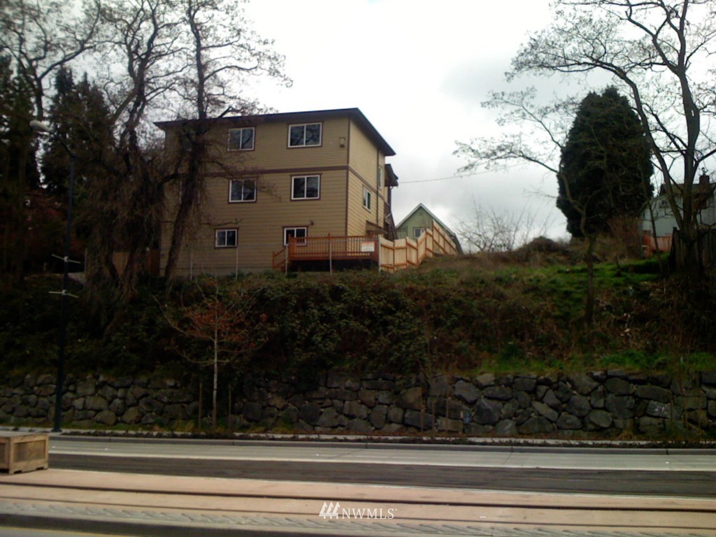 3663 Renton Avenue South Seattle, WA 98108 - Photo 4 of 6