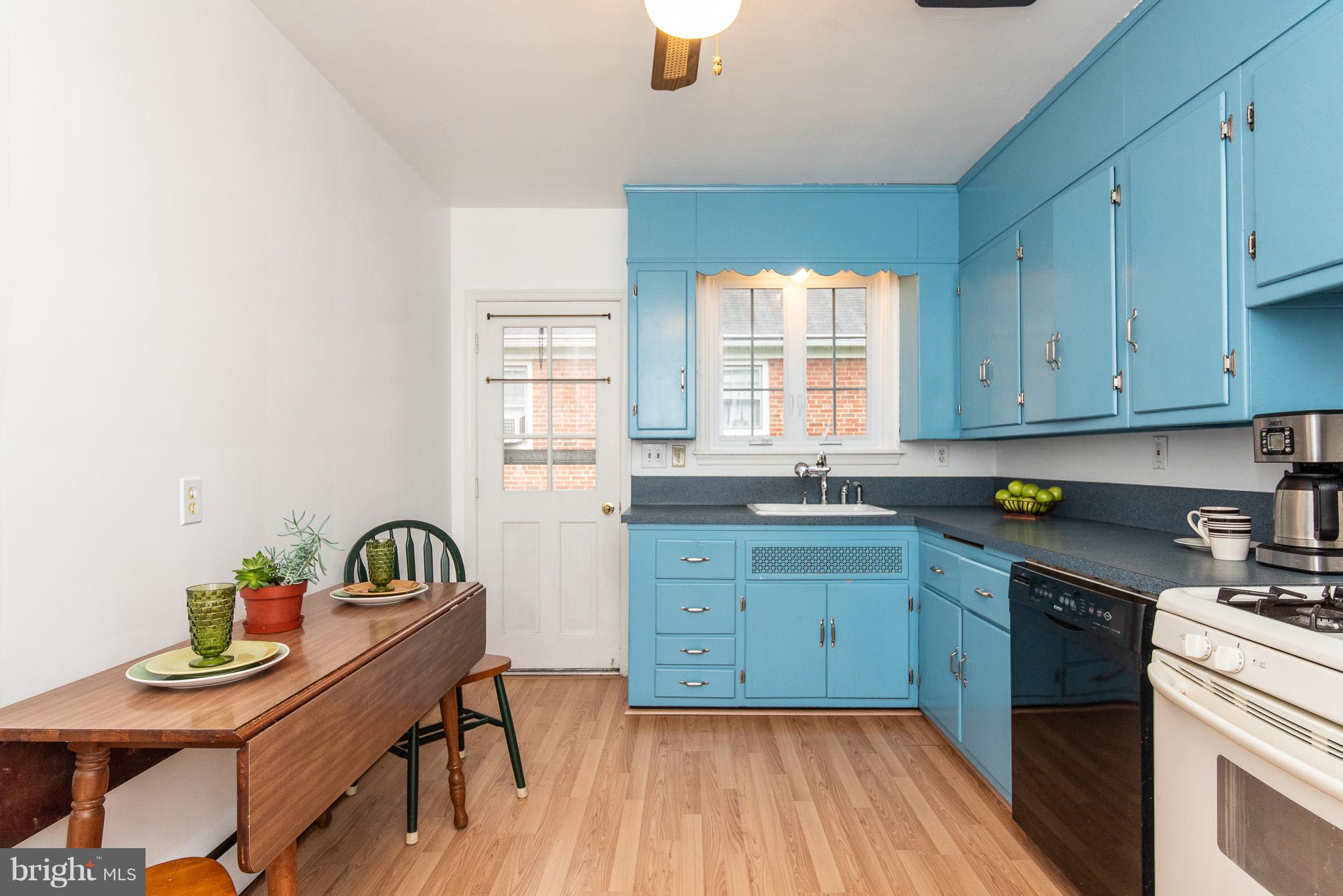 5010 Plymouth Road Baltimore, MD 21214 - Photo 11 of 30 Kitchen