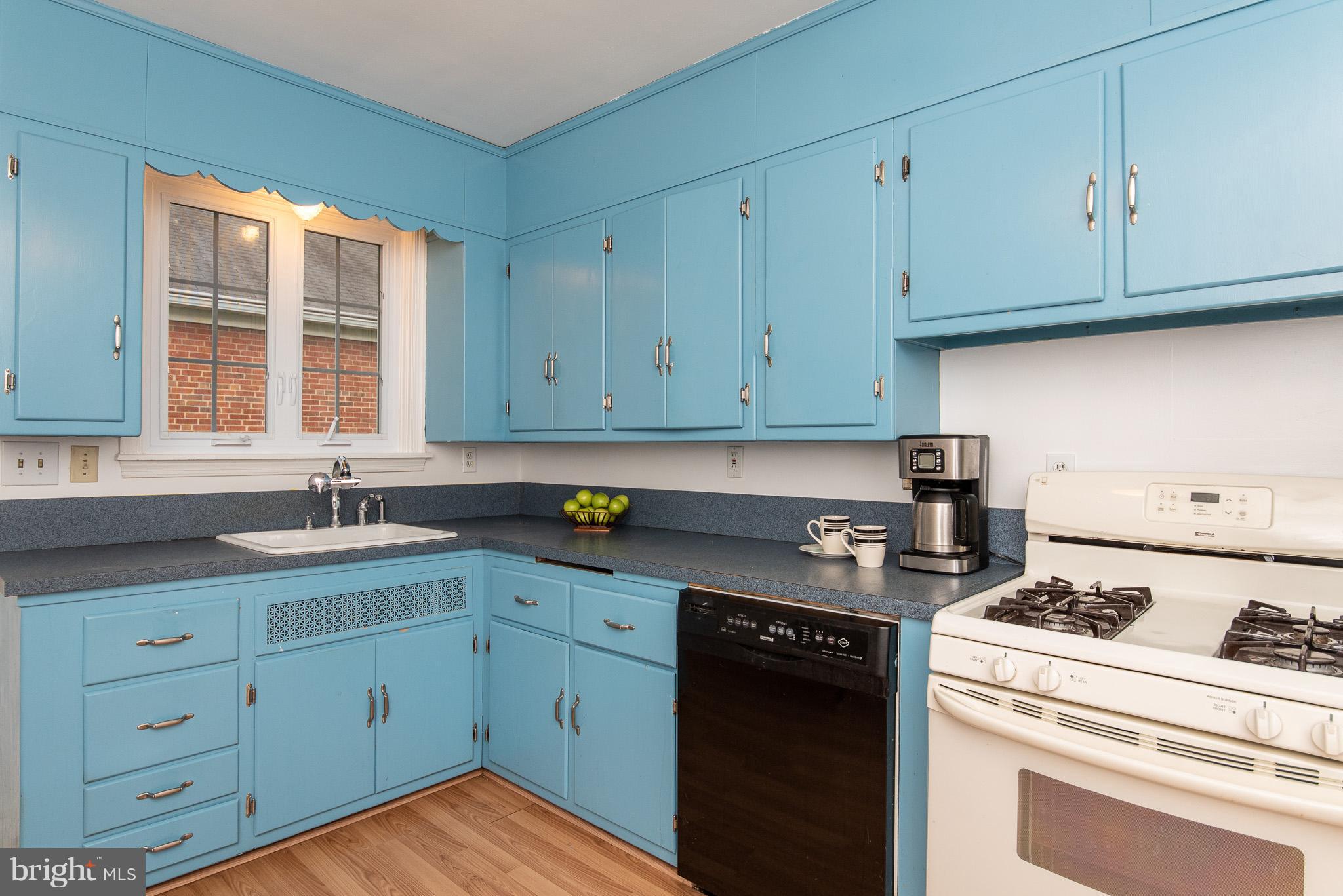 5010 Plymouth Road Baltimore, MD 21214 - Photo 14 of 30 Kitchen