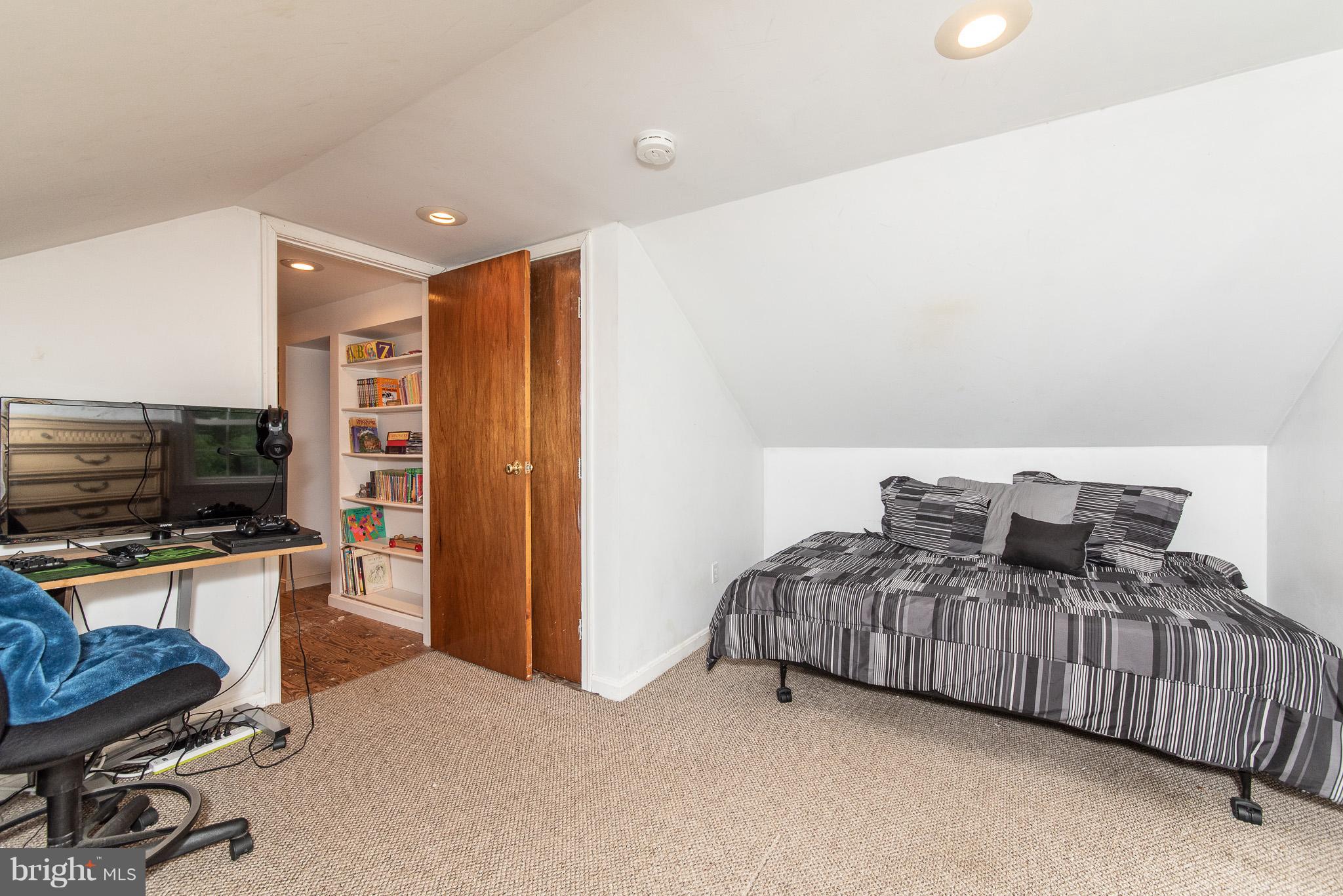 5010 Plymouth Road Baltimore, MD 21214 - Photo 27 of 30 Bedroom