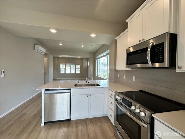$397,475 | 17541 110th Avenue East, Unit A, Puyallup, WA 98374