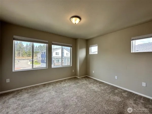 $397,475 | 17541 110th Avenue East, Unit A, Puyallup, WA 98374