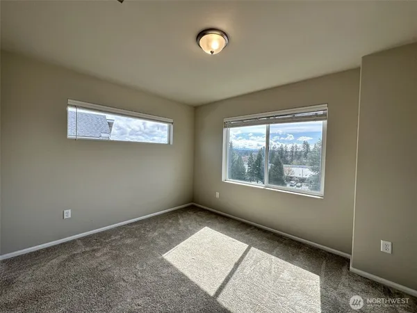 $397,475 | 17541 110th Avenue East, Unit A, Puyallup, WA 98374