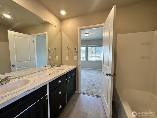 $397,475 | 17541 110th Avenue East, Unit A, Puyallup, WA 98374