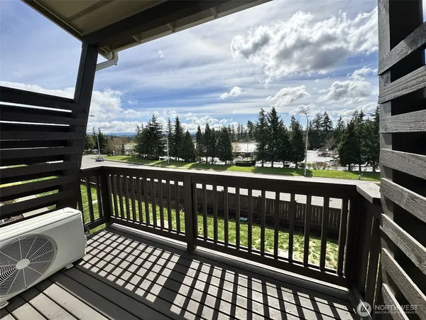 $397,475 | 17541 110th Avenue East, Unit A, Puyallup, WA 98374