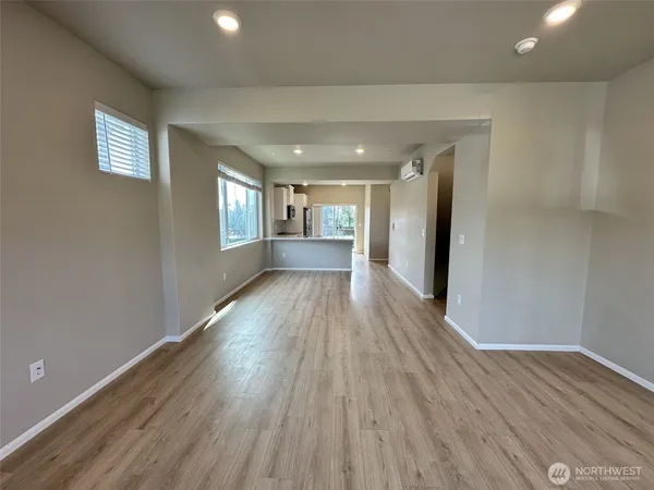 $397,475 | 17541 110th Avenue East, Unit A, Puyallup, WA 98374