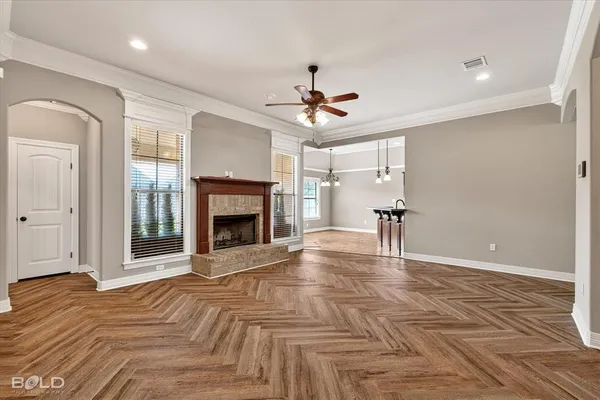 $272,900 | 806 Applewood Trail, Haughton, LA 71037