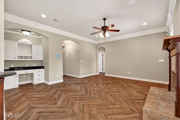 $272,900 | 806 Applewood Trail, Haughton, LA 71037