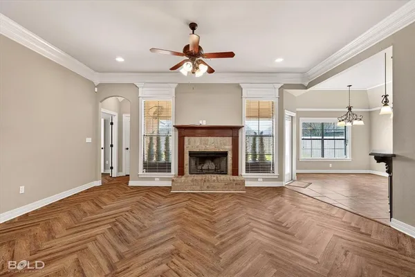 $272,900 | 806 Applewood Trail, Haughton, LA 71037