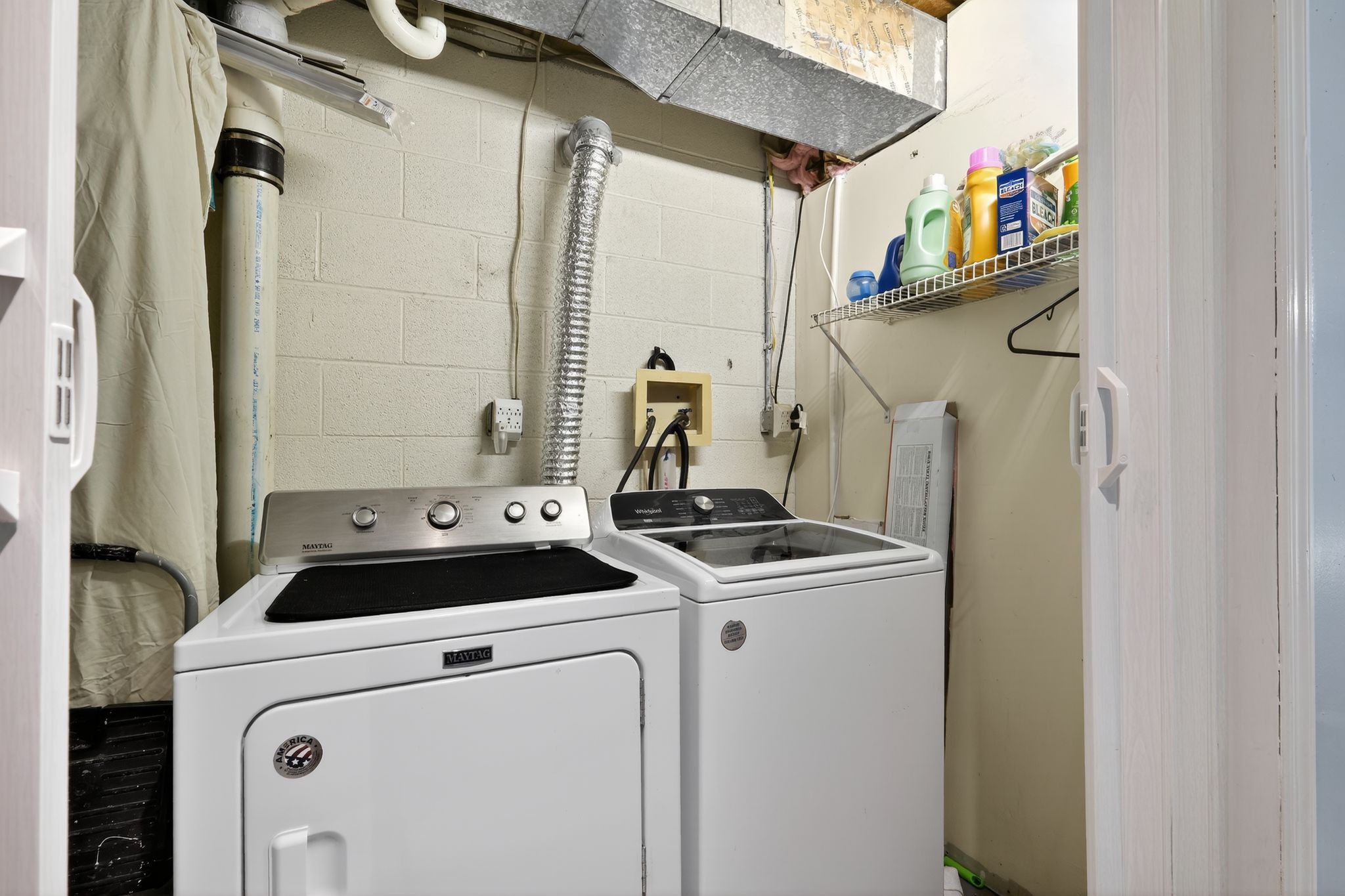 3119 Tyree Springs Road Hendersonville, TN 37075 - Photo 31 of 61 a utility room with dryer and washer