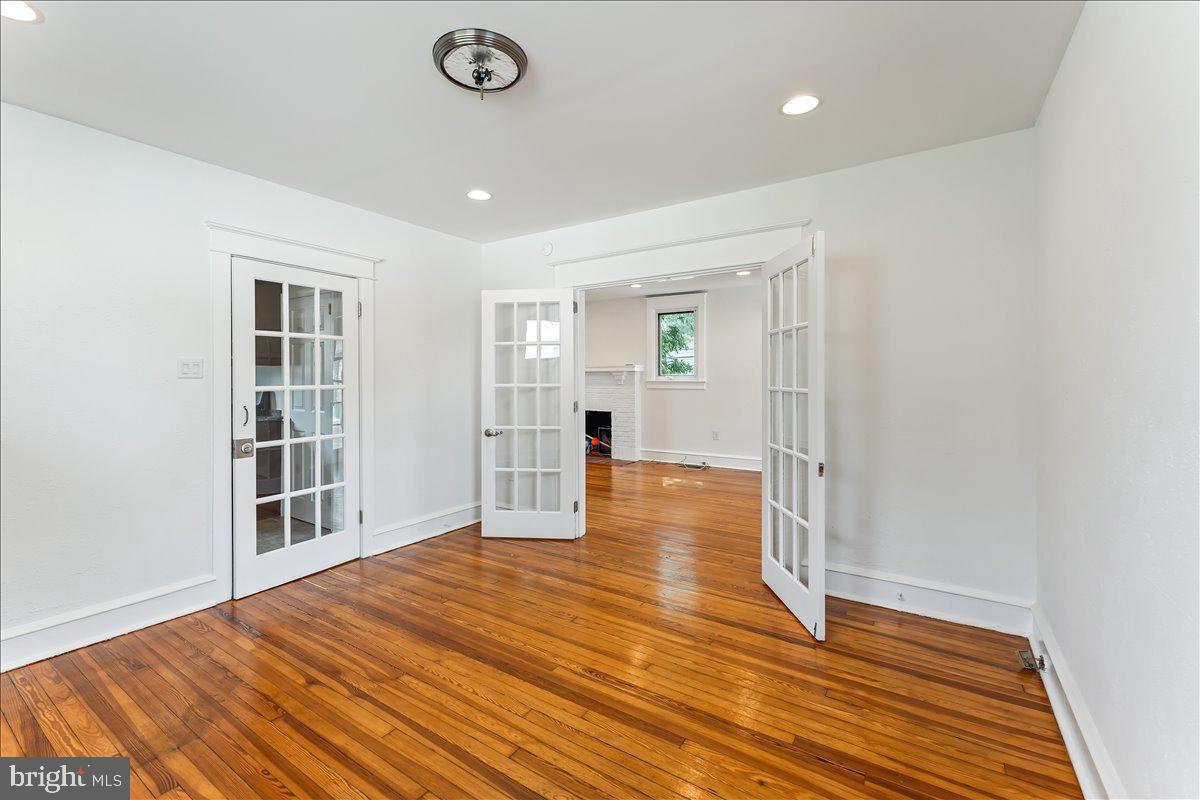 56 North Sproul Road Broomall, PA 19008 - Photo 4 of 16