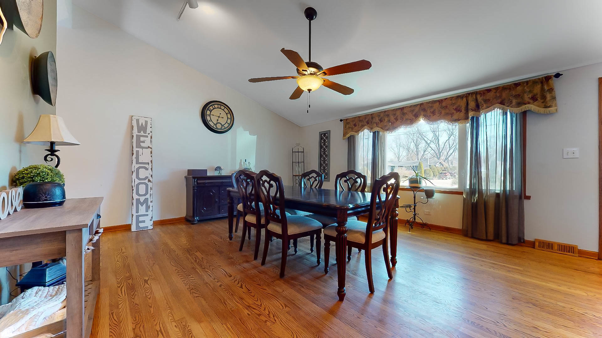 2S216 Riverside Avenue Warrenville, IL 60555 - Photo 4 of 38