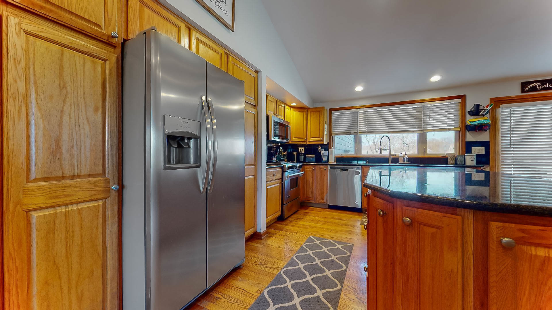 2S216 Riverside Avenue Warrenville, IL 60555 - Photo 7 of 38