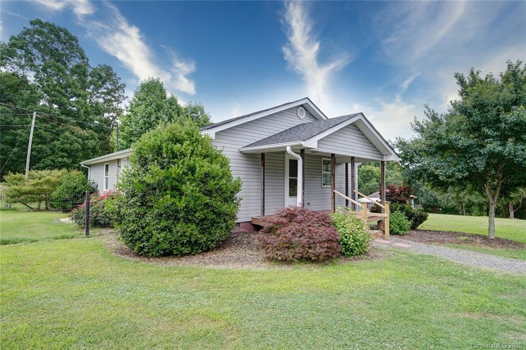 113 White Farm Road Dallas, NC 28034 - Photo 1 of 33 Gallery Image 1