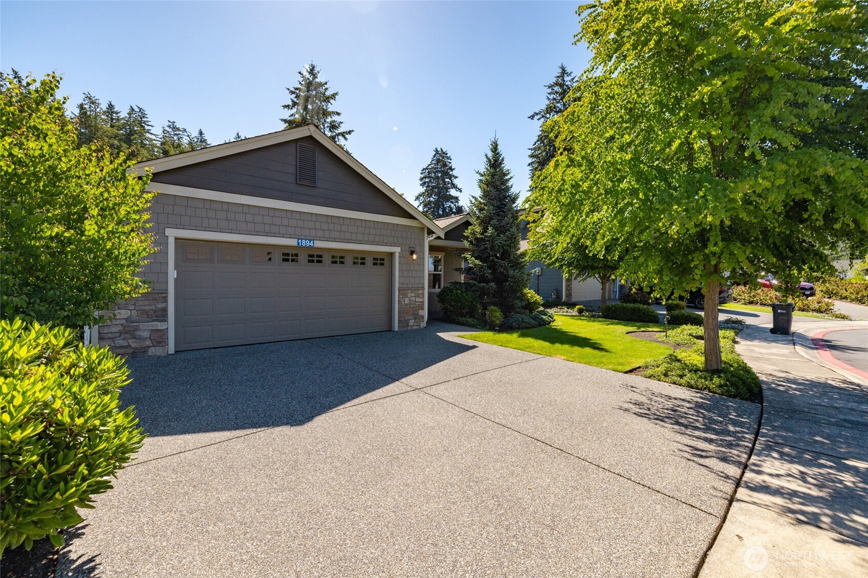 1894 Silver Loop Mount Vernon, WA 98274 - Photo 2 of 38