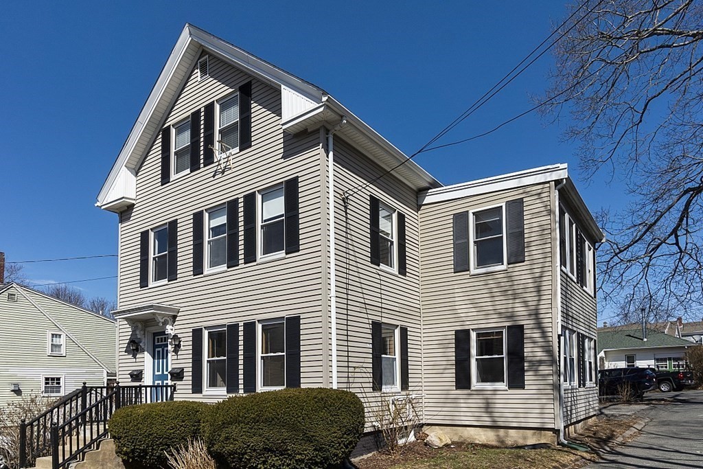 10 Traverse Street Gloucester, MA 01930 - Photo 1 of 42