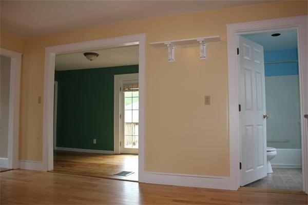 10 Traverse Street Gloucester, MA 01930 - Photo 15 of 42