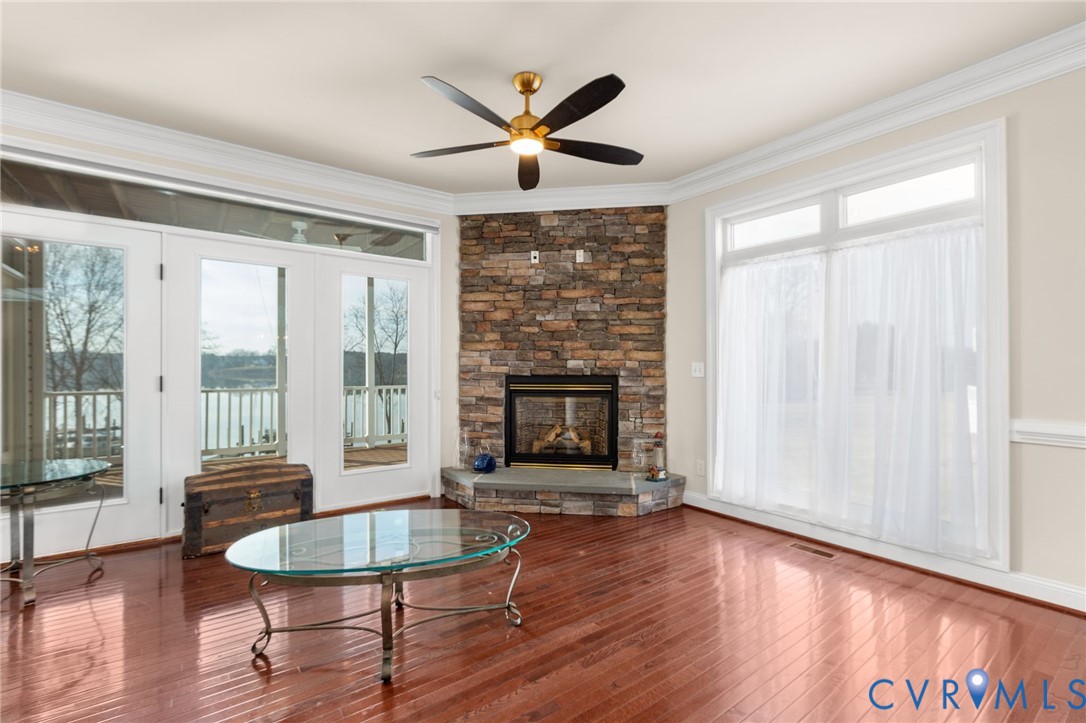 175 Shellfield Lane Colonial Beach, VA 22443 - Photo 21 of 100 Living area featuring hardwood / wood-style floors