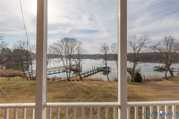 $1,000,000 | 175 Shellfield Lane, Colonial Beach, VA 22443