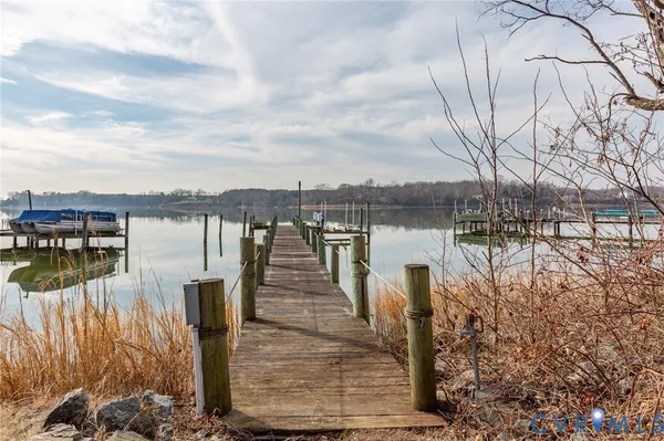 $1,000,000 | 175 Shellfield Lane, Colonial Beach, VA 22443