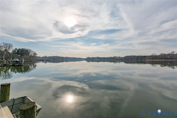 $1,000,000 | 175 Shellfield Lane, Colonial Beach, VA 22443