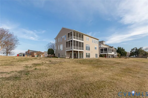 $1,000,000 | 175 Shellfield Lane, Colonial Beach, VA 22443