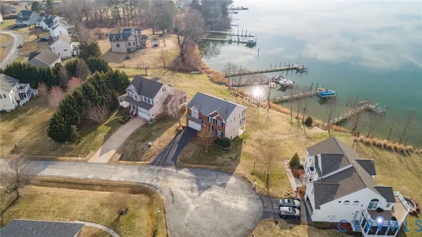 $1,000,000 | 175 Shellfield Lane, Colonial Beach, VA 22443