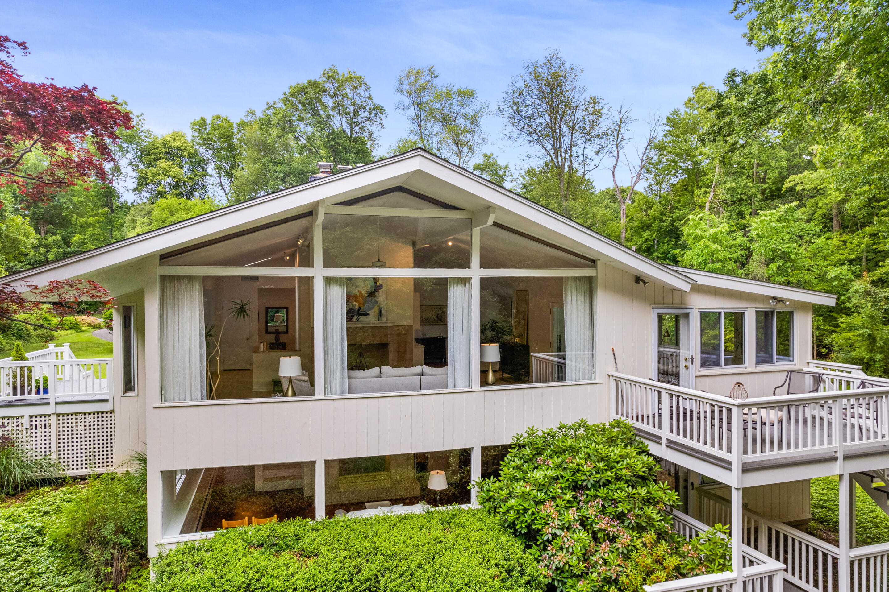 101 Juniper Road New Canaan, CT 06840 - Photo 1 of 35 Take a peek ... 101 Juniper Road