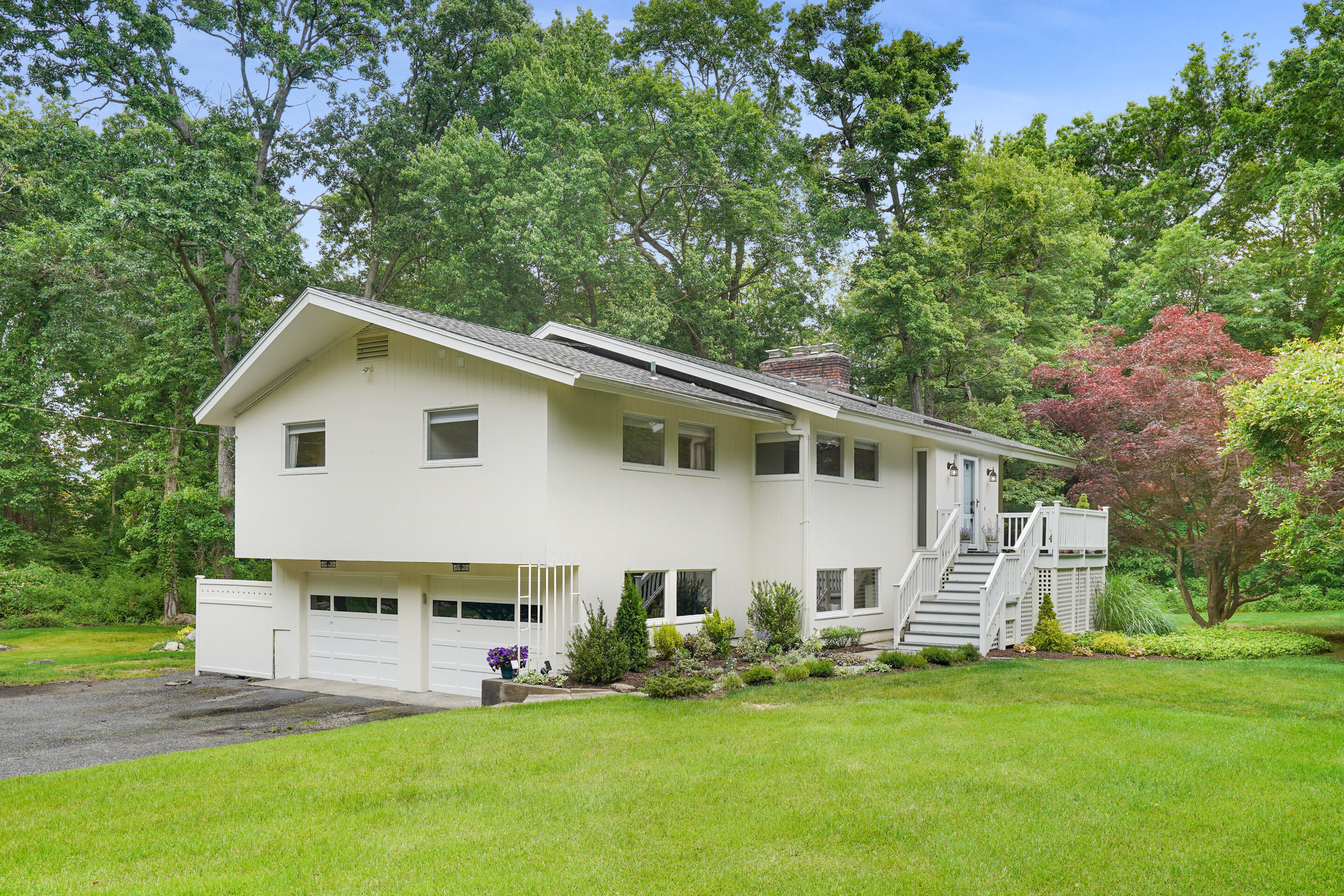 101 Juniper Road New Canaan, CT 06840 - Photo 31 of 35 .