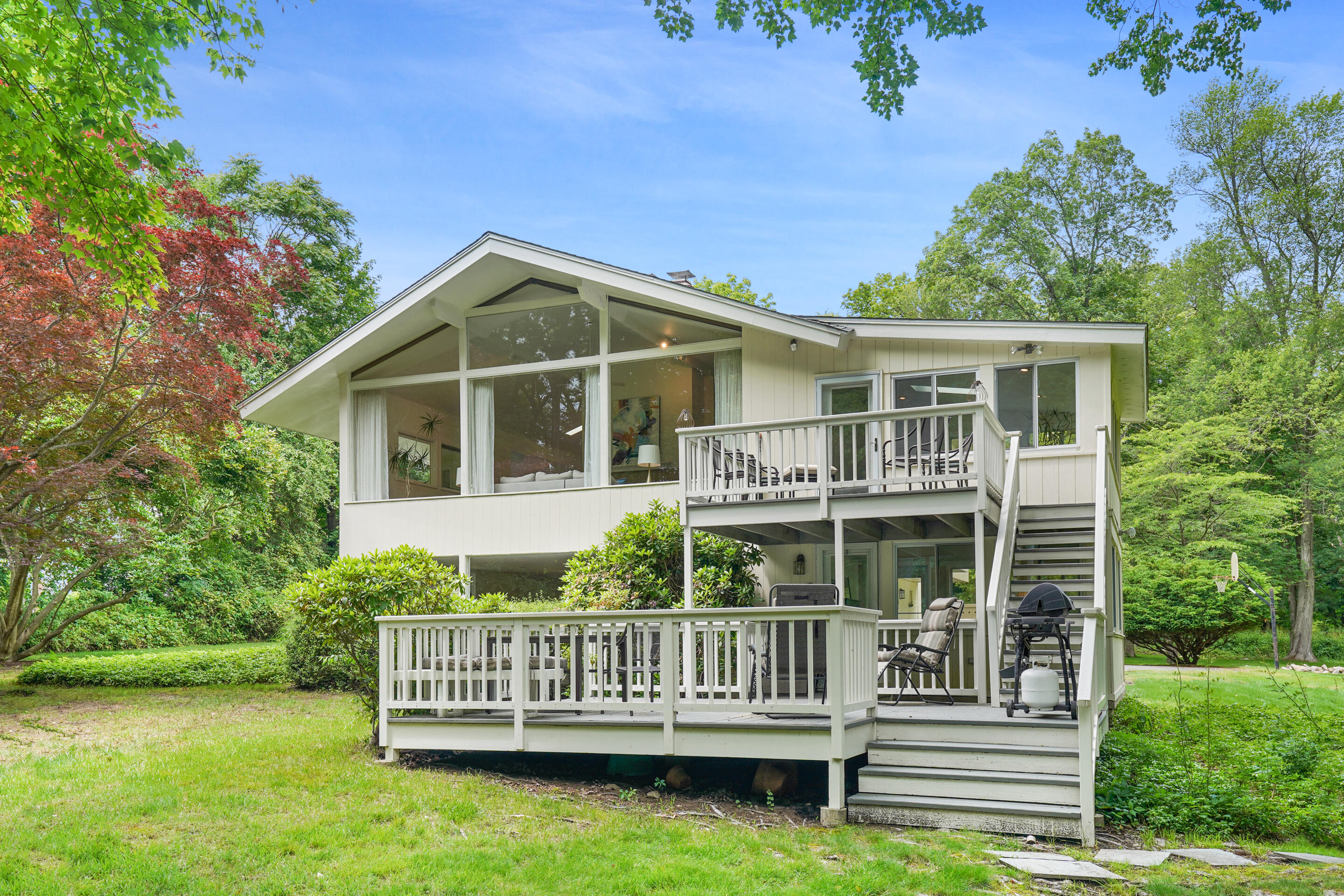 101 Juniper Road New Canaan, CT 06840 - Photo 33 of 35 Ahead of its time ...