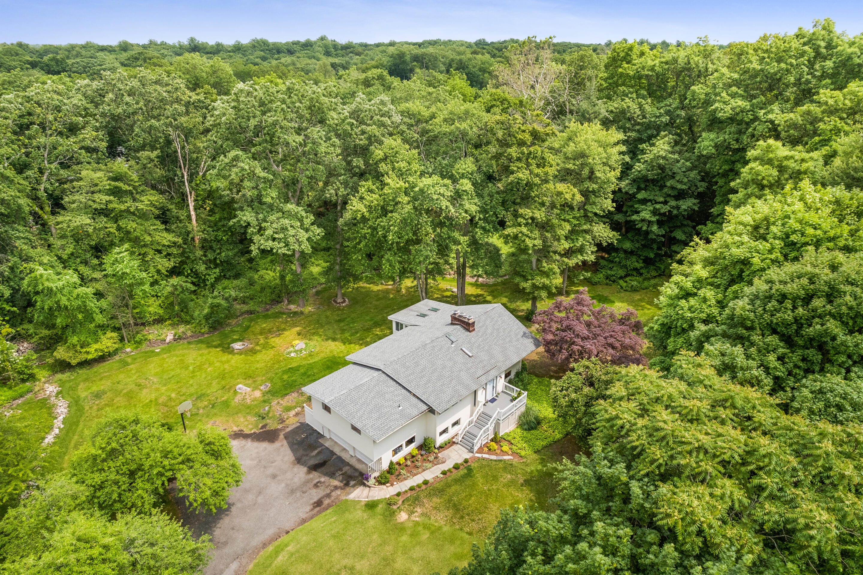 101 Juniper Road New Canaan, CT 06840 - Photo 34 of 35 ...perfect for today's lifestyle.