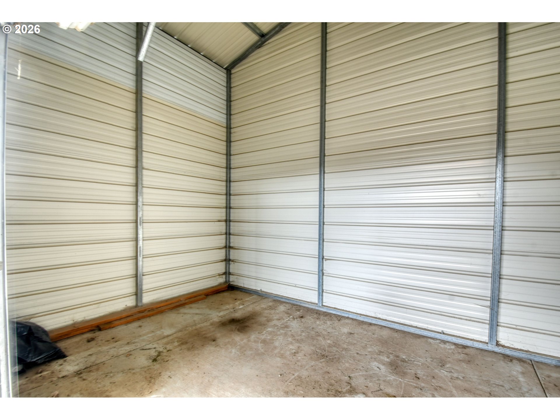 105 Columbia Street Helix, OR 97835 - Photo 33 of 34 a view of a backyard