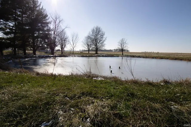 $199,000 | 18577 Chauncey Road, Sumner, IL 62466