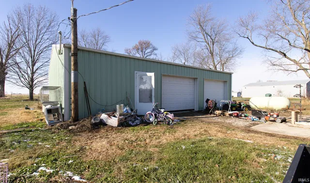 $199,000 | 18577 Chauncey Road, Sumner, IL 62466