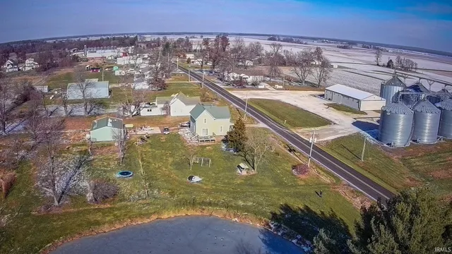 $199,000 | 18577 Chauncey Road, Sumner, IL 62466