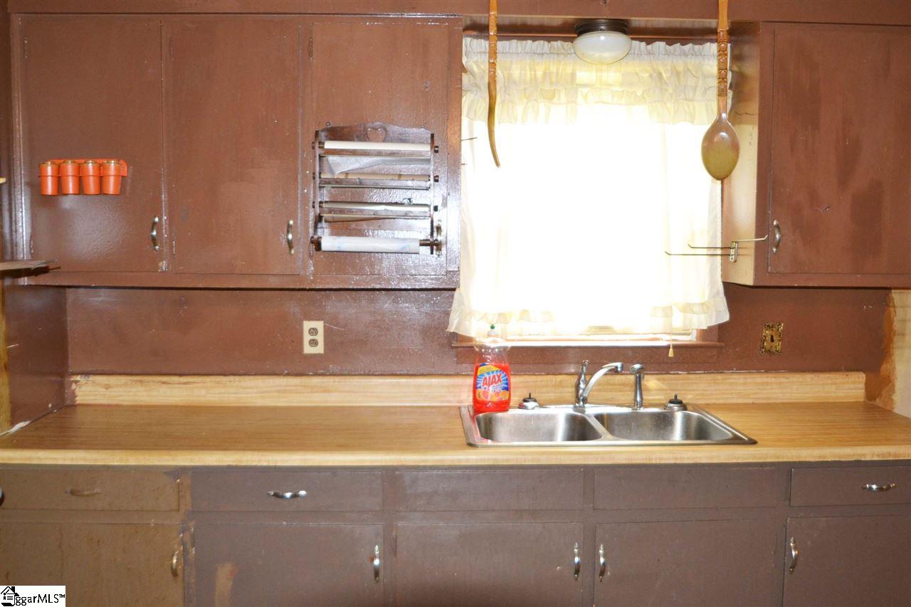 130 State Rd S-23-886 Fountain Inn, SC 29644 - Photo 8 of 17 Gallery Image 8