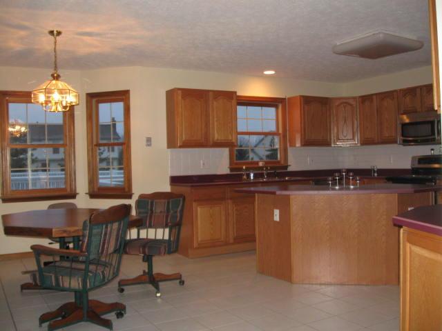 930 Doherty Road Columbus, OH 43228 - Photo 5 of 16 Gallery Image 5