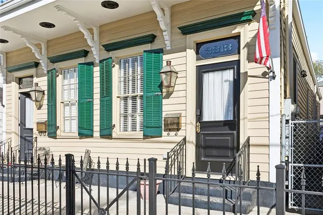$3,495 | 3313 Annunciation Street, New Orleans, LA 70115