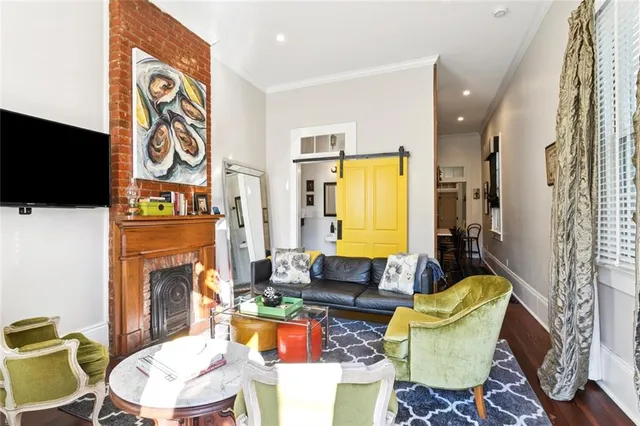 $3,495 | 3313 Annunciation Street, New Orleans, LA 70115