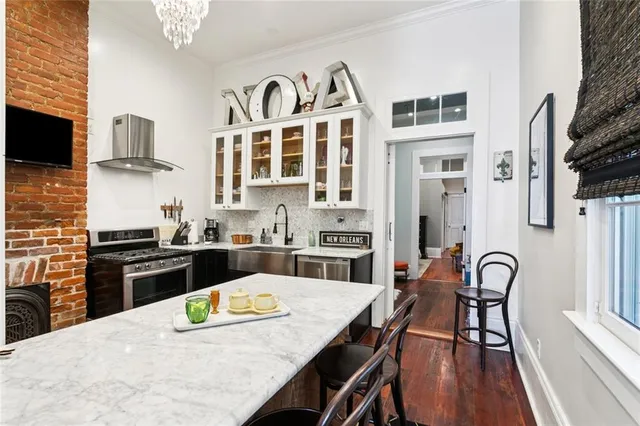 $3,495 | 3313 Annunciation Street, New Orleans, LA 70115