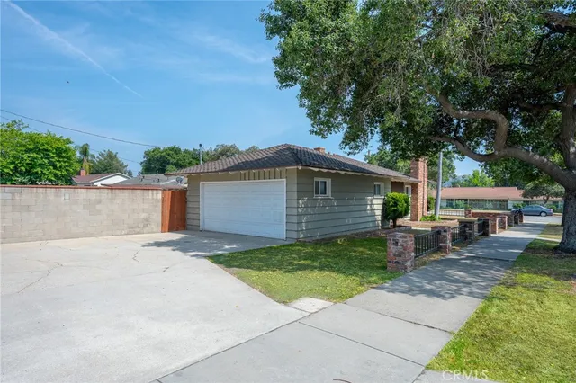 $6,000 | 705 East Foothill Boulevard, Glendora, CA 91741