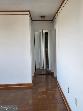 $1,695 | 2059 Huntington Avenue, Unit 909, Alexandria, VA 22303