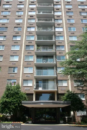 $1,695 | 2059 Huntington Avenue, Unit 909, Alexandria, VA 22303