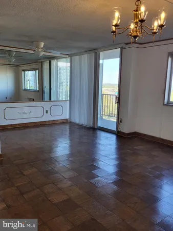 $1,695 | 2059 Huntington Avenue, Unit 909, Alexandria, VA 22303