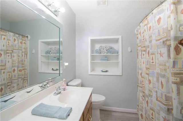 $449,900 | 1219 Pembrooke Drive, Warrensburg, MO 64093