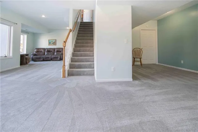 $449,900 | 1219 Pembrooke Drive, Warrensburg, MO 64093